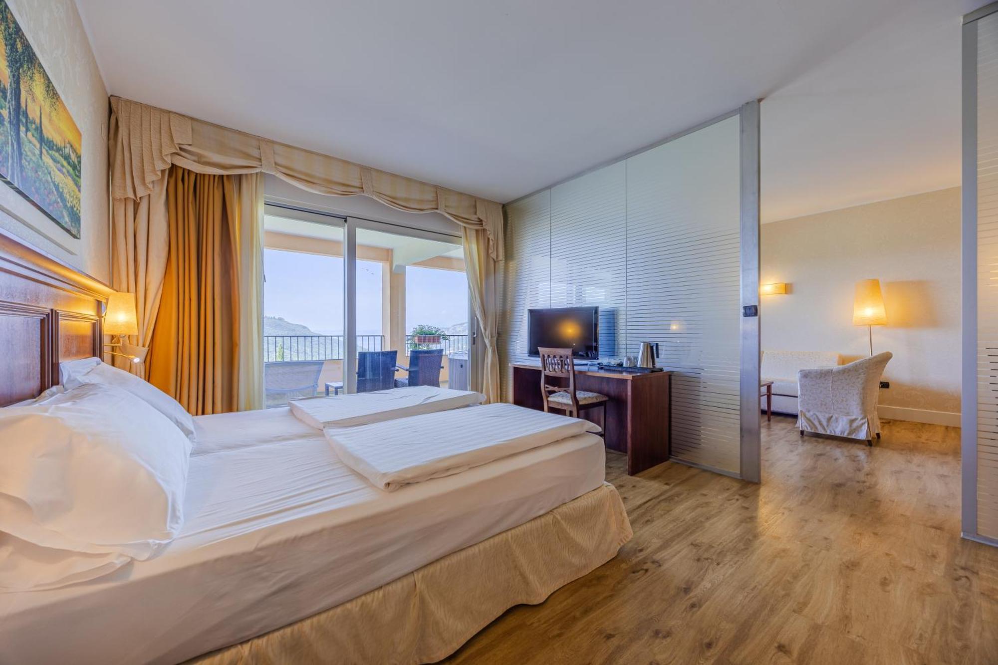 Hotel Boffenigo - The Golden Hour Костермано Екстер'єр фото