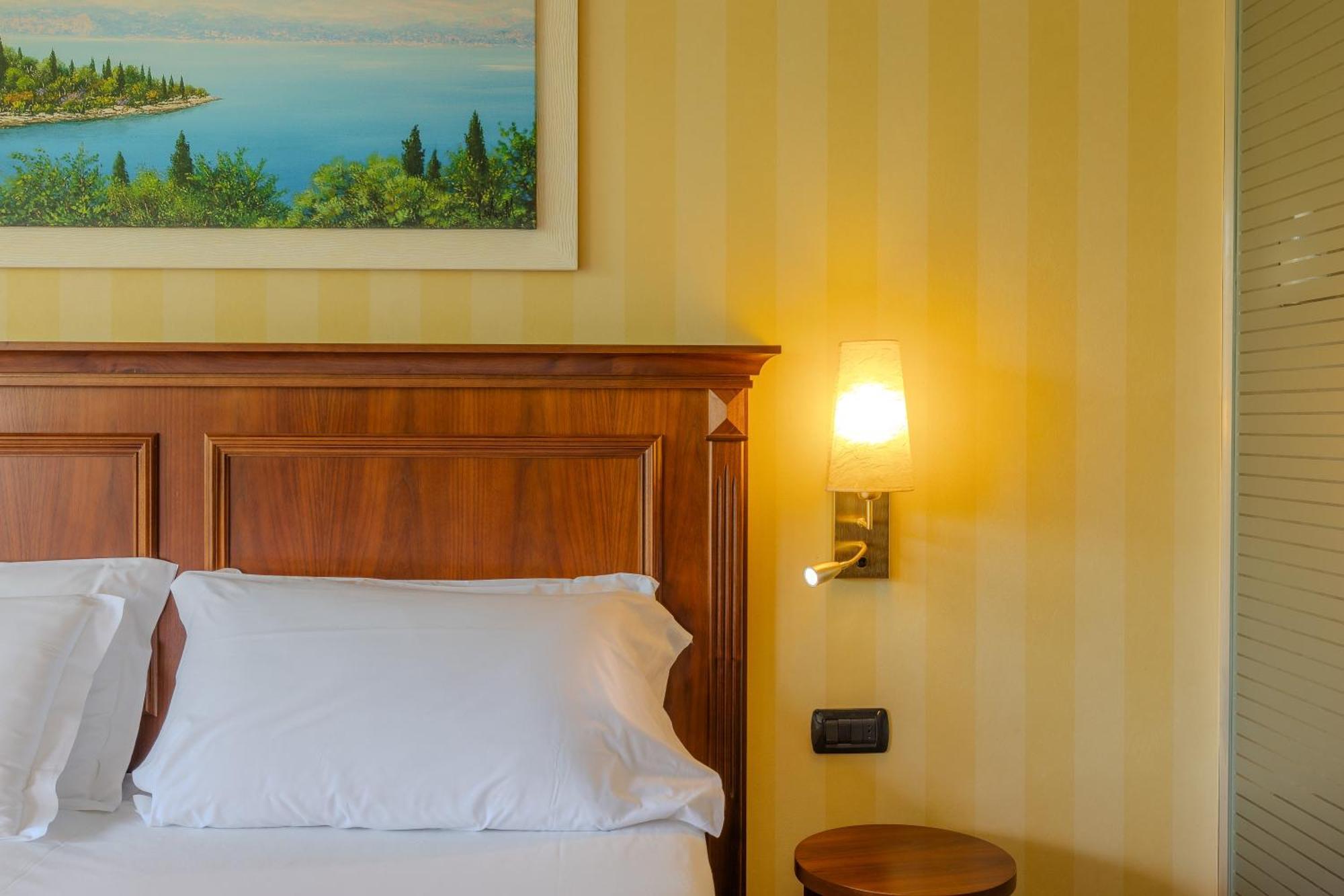 Hotel Boffenigo - The Golden Hour Костермано Екстер'єр фото